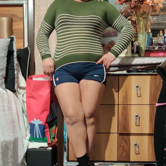 ZARA KNIT GREEN SWEATER  BUTTON SIZE MEDIUM - Picture 3 of 8